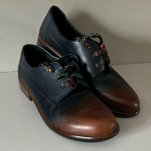 Naot Men's Black and Brown Oxfords with Patterned musical  Laces Noat size 40